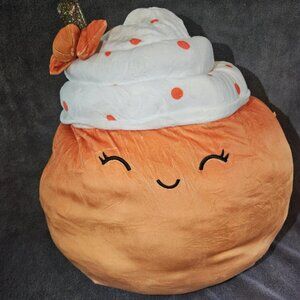 Kendla the Pumpkin Spice Latte